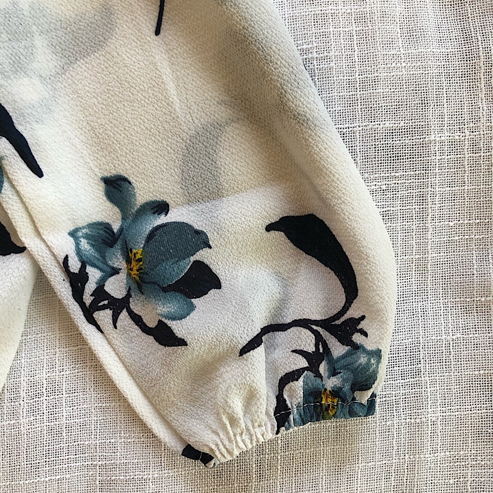 Cold Shoulder Top - Picture 5 of 6
